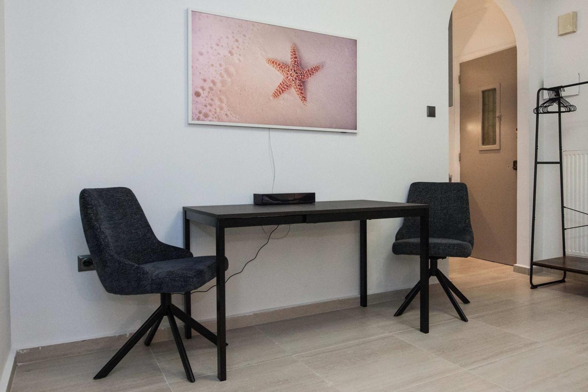 Elegant In Kolonaki Apartment